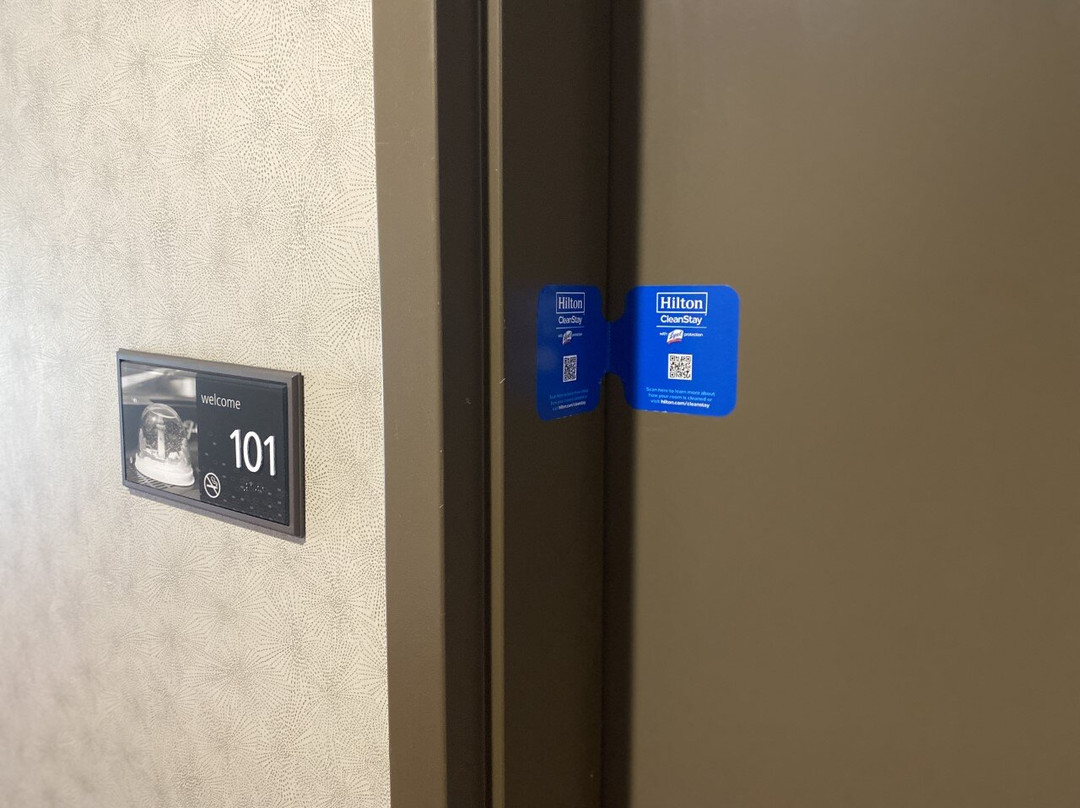 Hampton Inn & Suites Moore主图