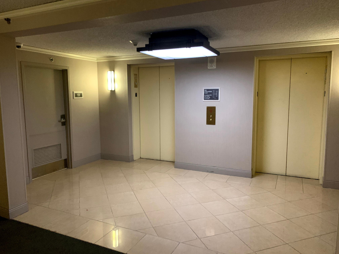 亚特兰大周界希尔顿套房酒店主图