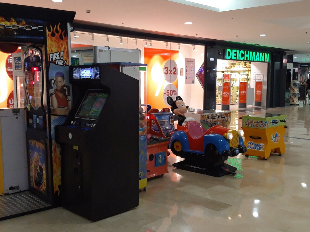 La Farga Centro Comercial景点图片