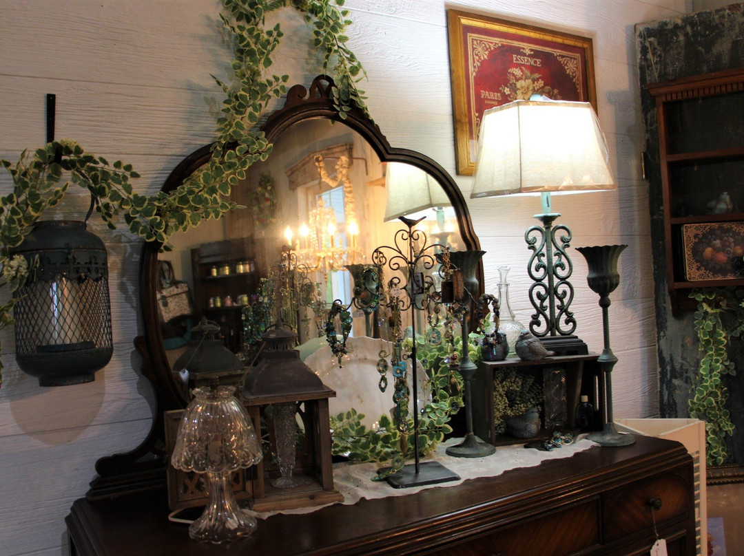 The White Swan-Moores Hill必去景点