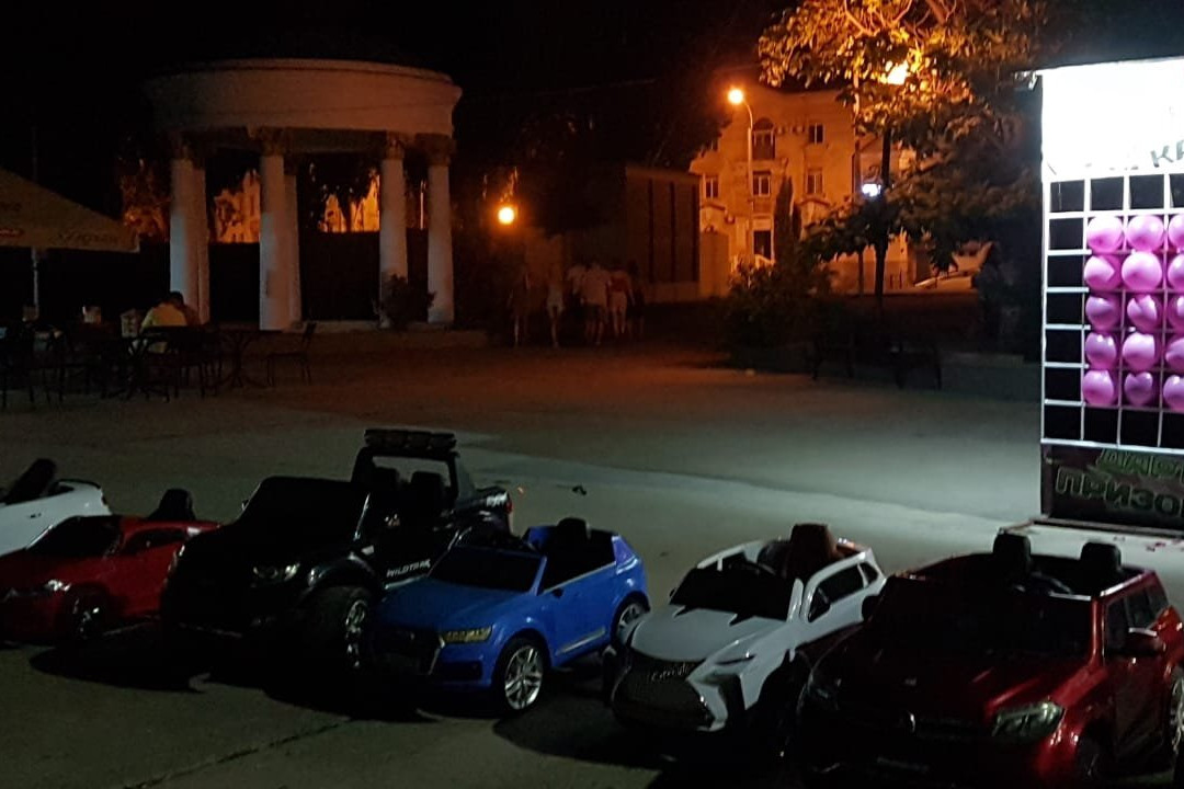 Statue of Pushkin-Kerch必去景点