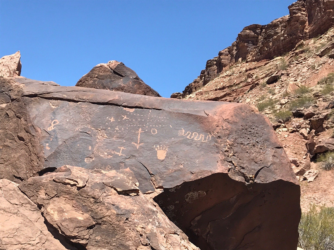 Little Black Mountain Petroglyph Site-圣乔治必去景点