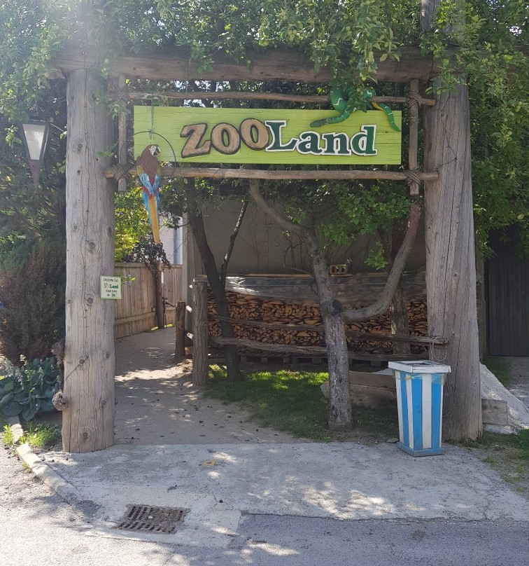 Mini ZOO Land景点图片