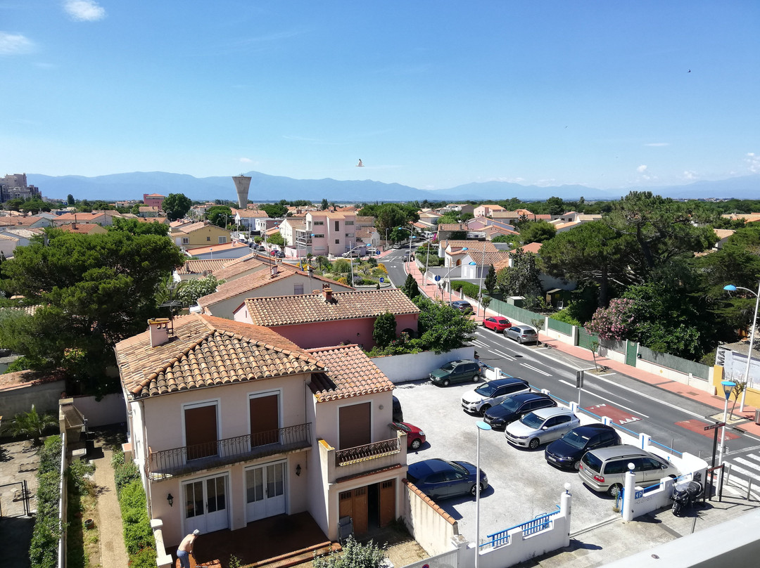 加立安酒店主图