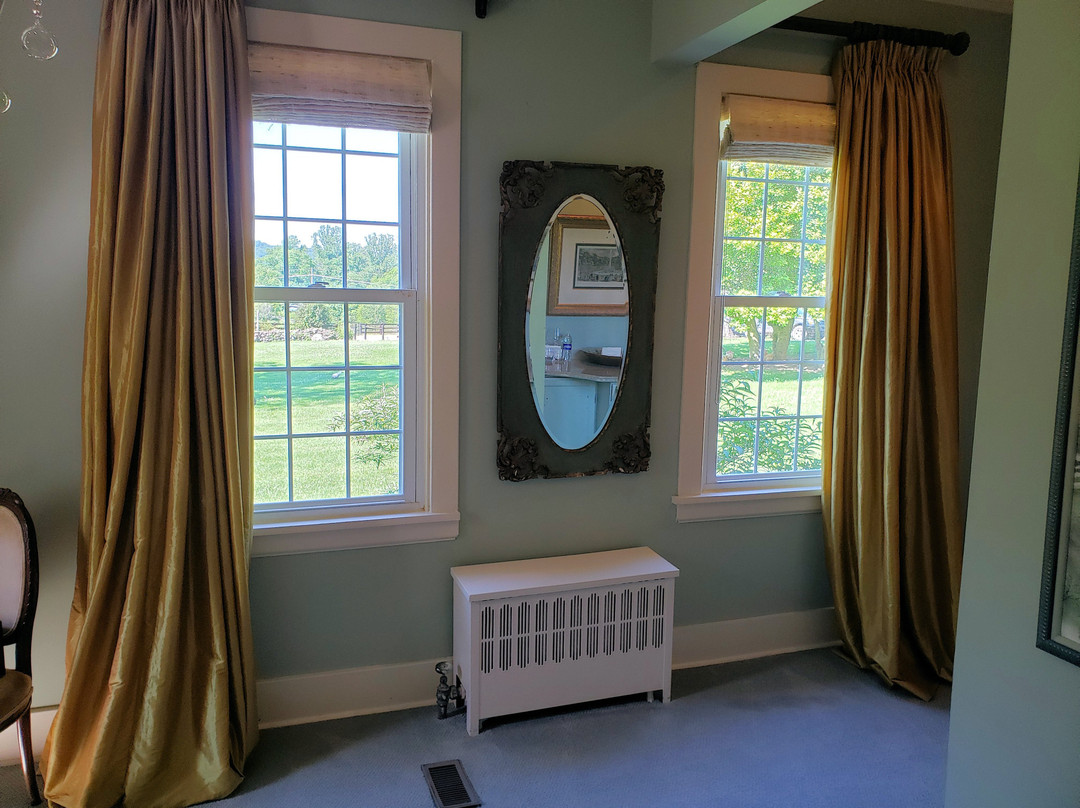 Glen Gordon Manor主图