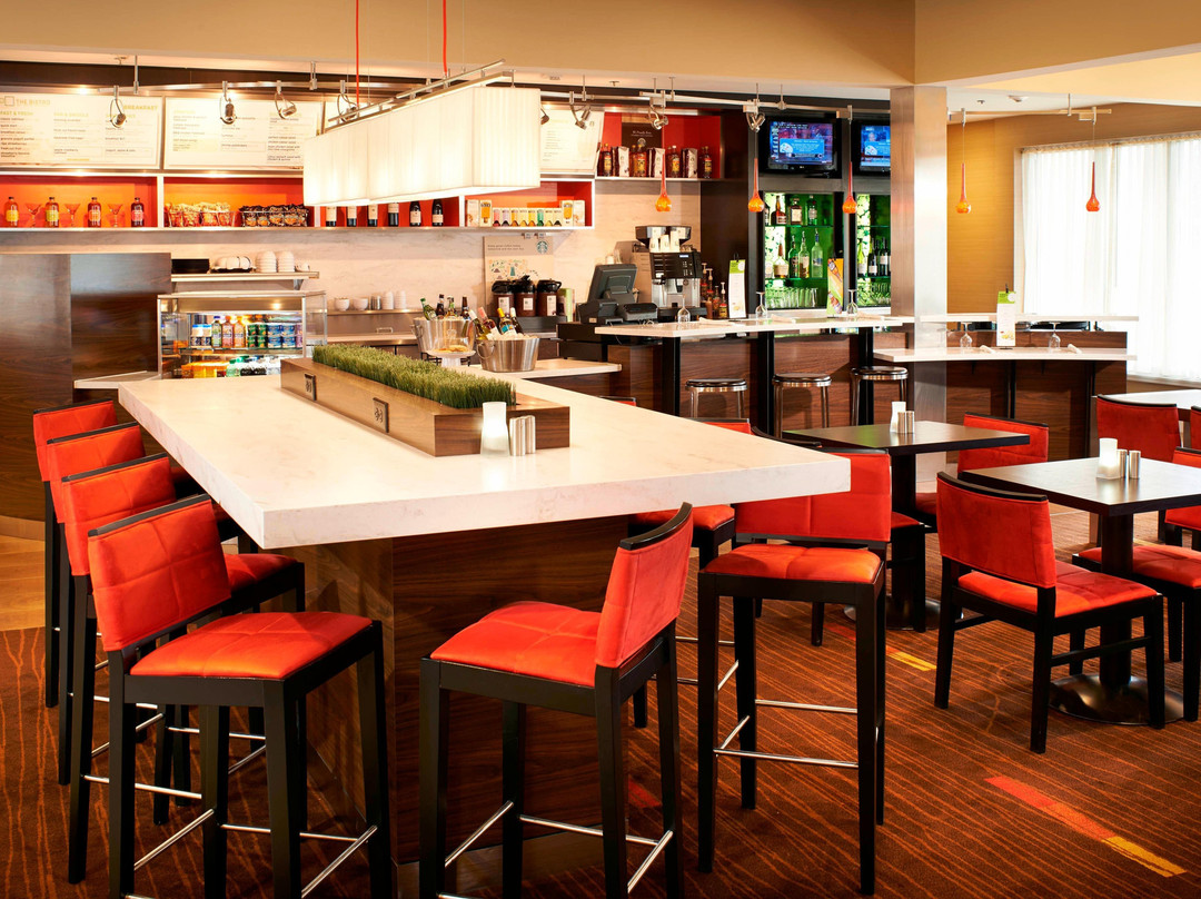 Courtyard by Marriott Toledo Airport Holland主图