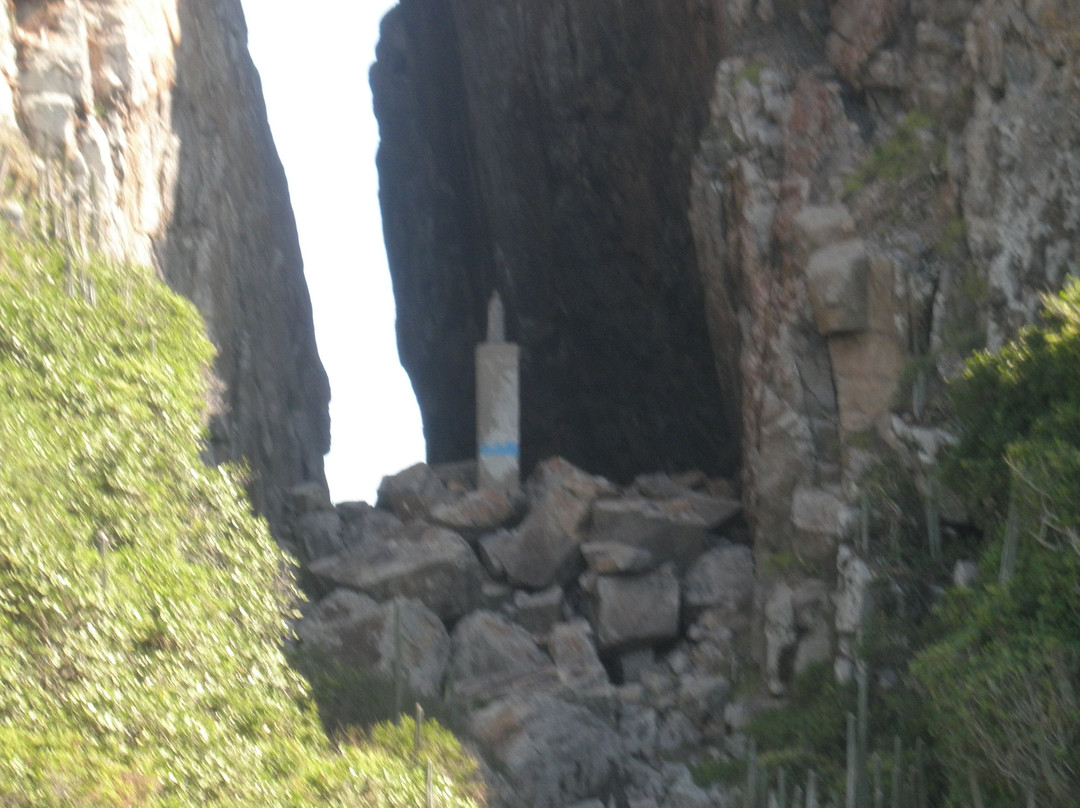 Crevice of Our Lady of Assumption-阿拉伊阿尔港必去景点