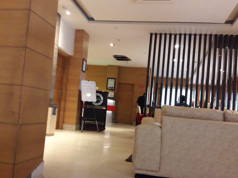 萨维拉格兰德酒店主图