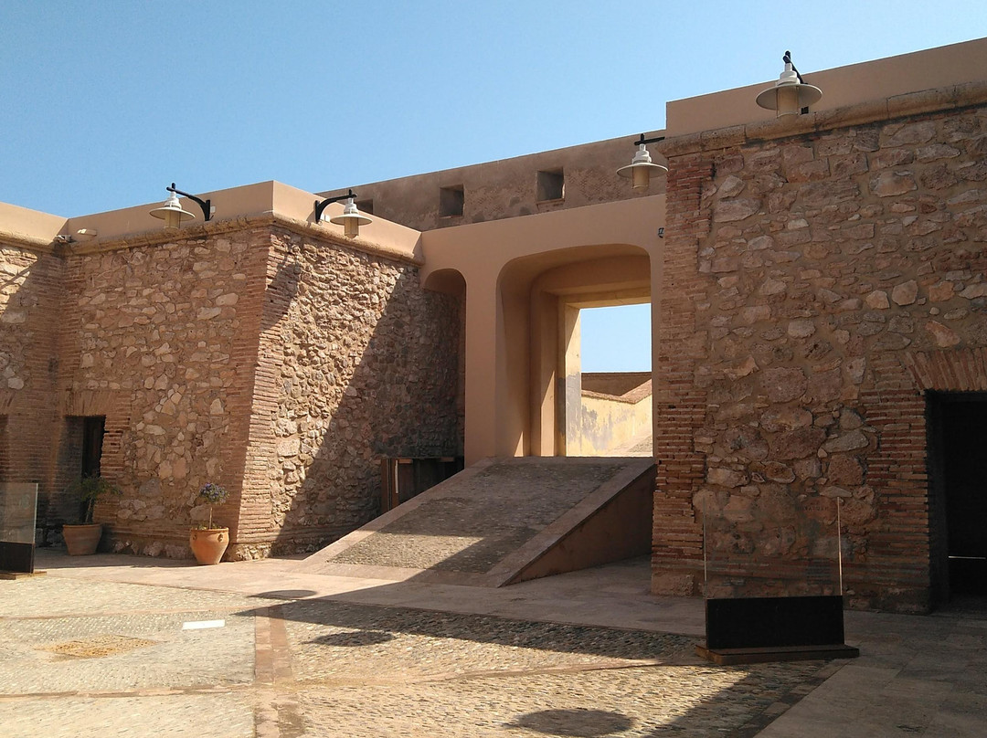 Castillo de San Ramón / las escobetas景点图片