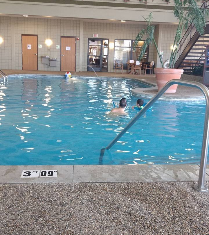 米德兰假日酒店主图