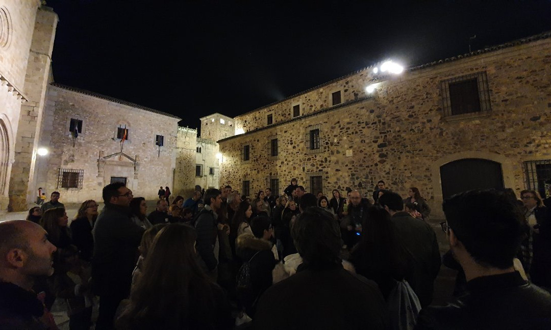 Juglar Por La Noche-卡塞雷斯必去景点