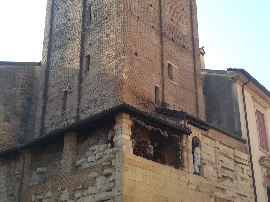 Torre Campanaria della Cattedrale di Santa Maria Annunciata-维琴查必去景点
