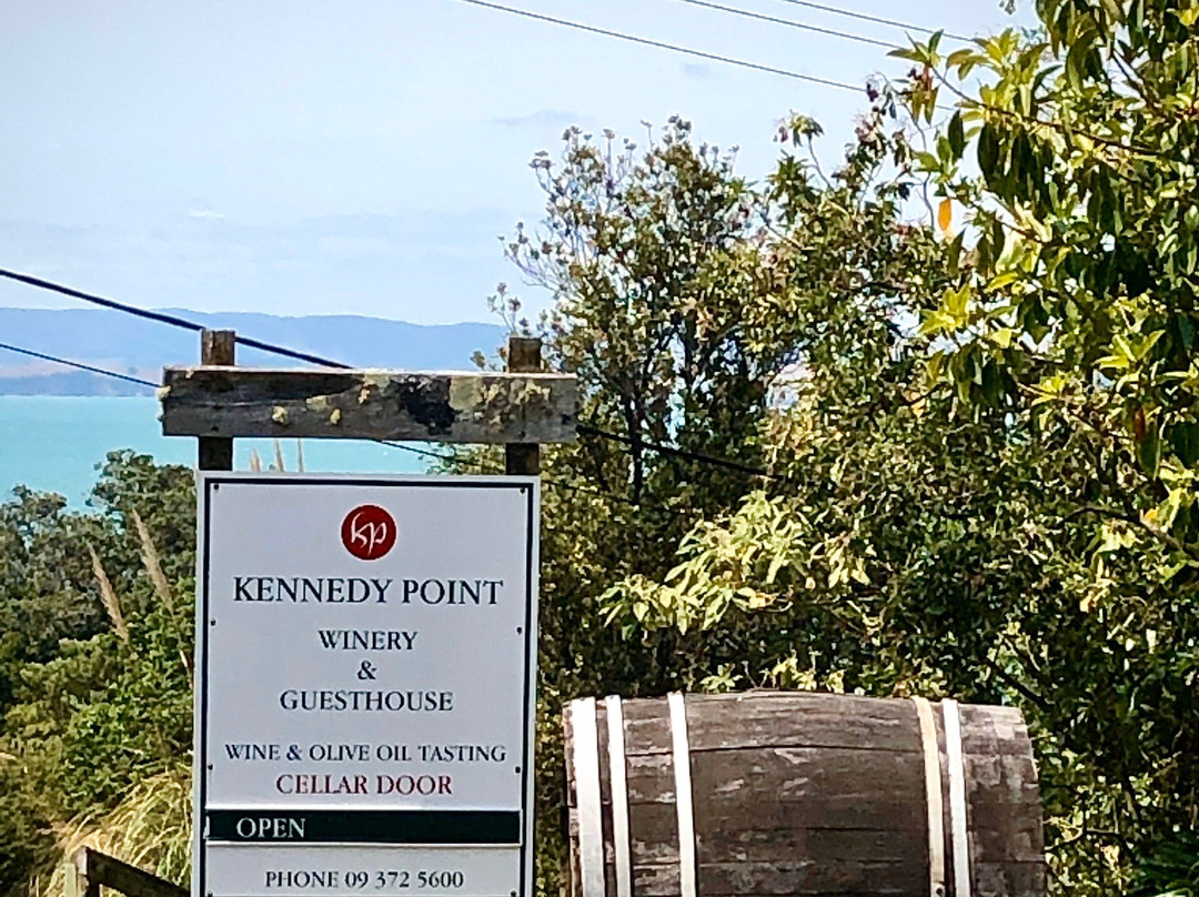 Kennedy Point Vineyard-Surfdale必去景点