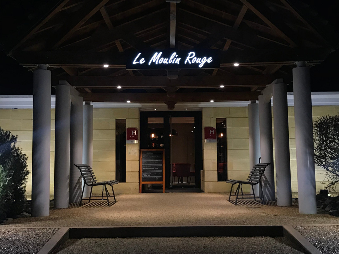 Hotel Le Moulin Rouge主图