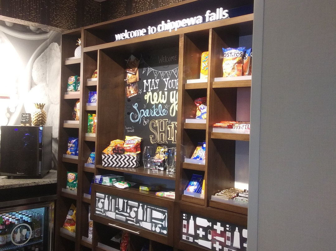 Hampton Inn & Suites Chippewa Falls主图