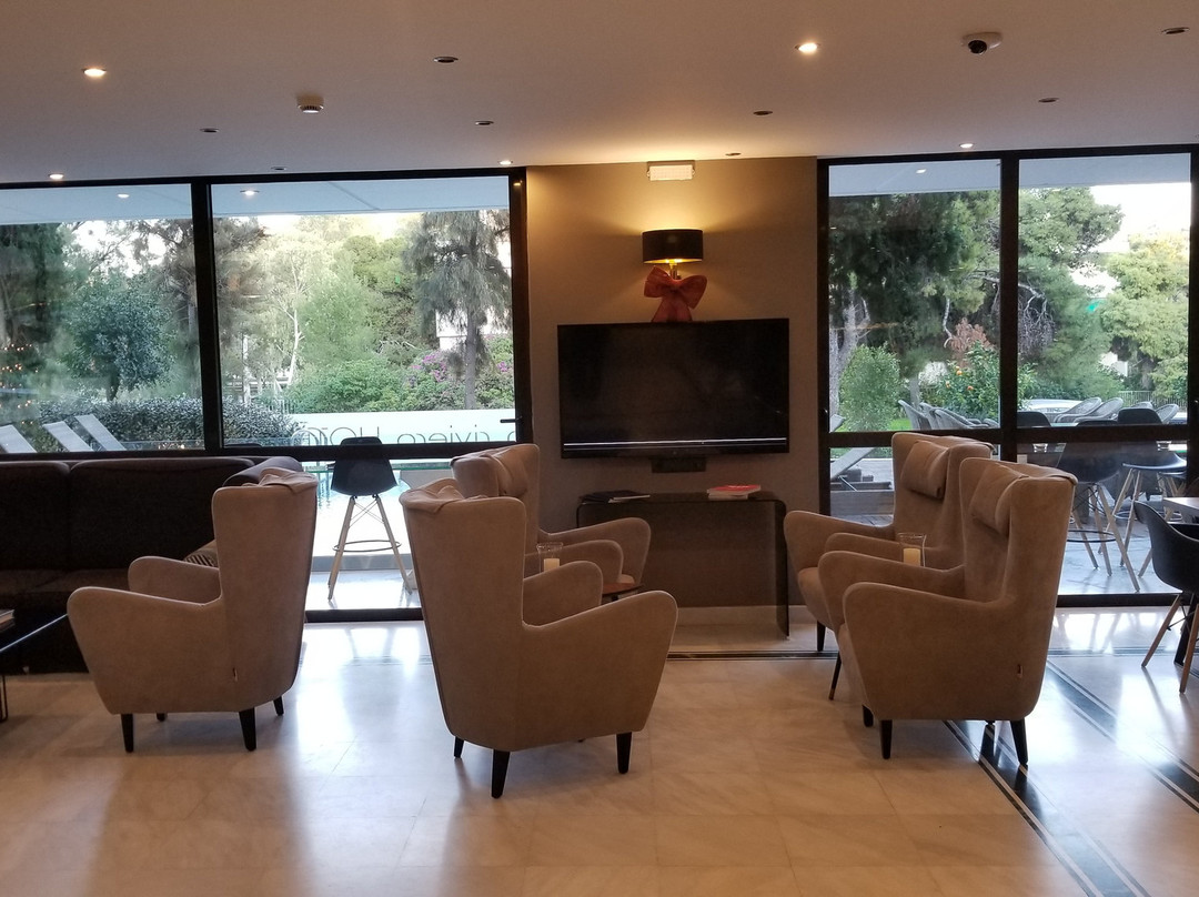 Athenian Riviera Hotel & Suites主图