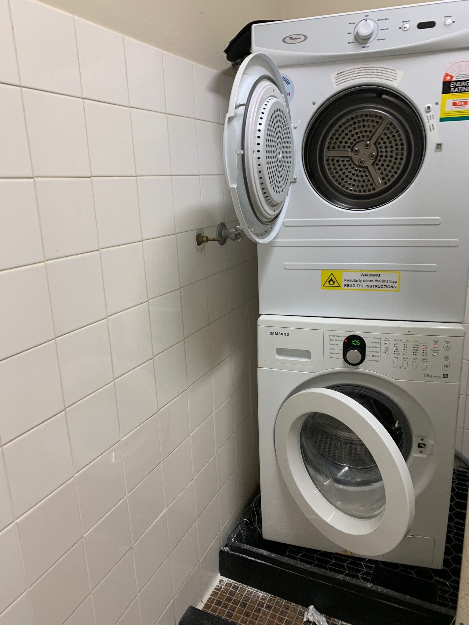 Nightcap at Federal Hotel-官方