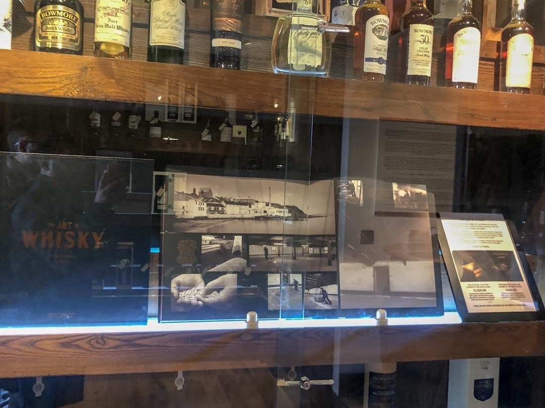 A D Rattray Whisky Shop景点图片