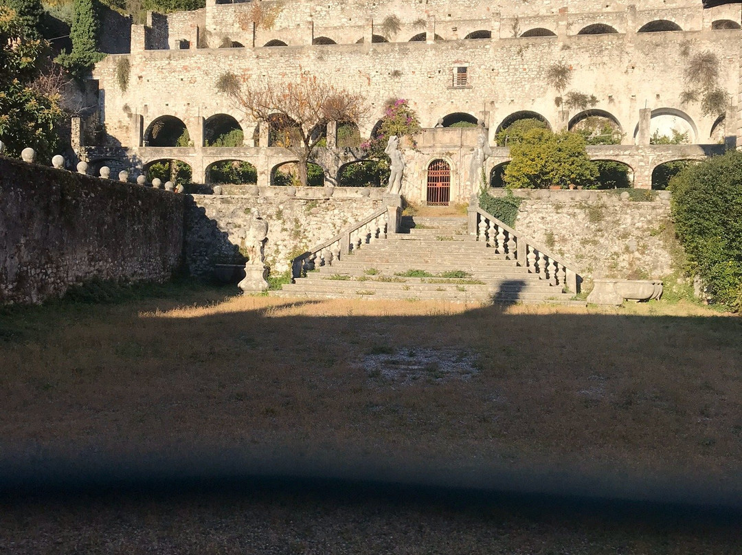Villa Rizzardi, Brunati, Bulgheroni detta Villa Lucia-Toscolano-Maderno必去景点