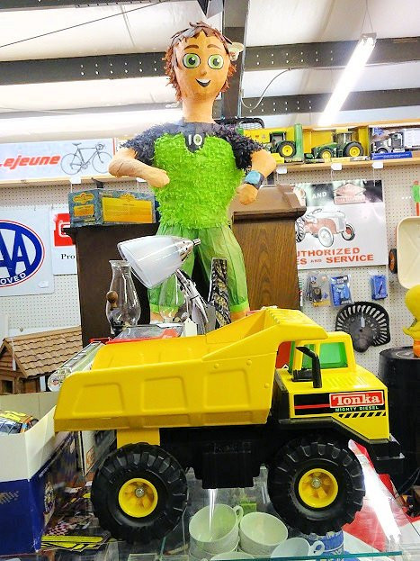 Memory Lane Antique Mall-塞维尔维尔必去景点