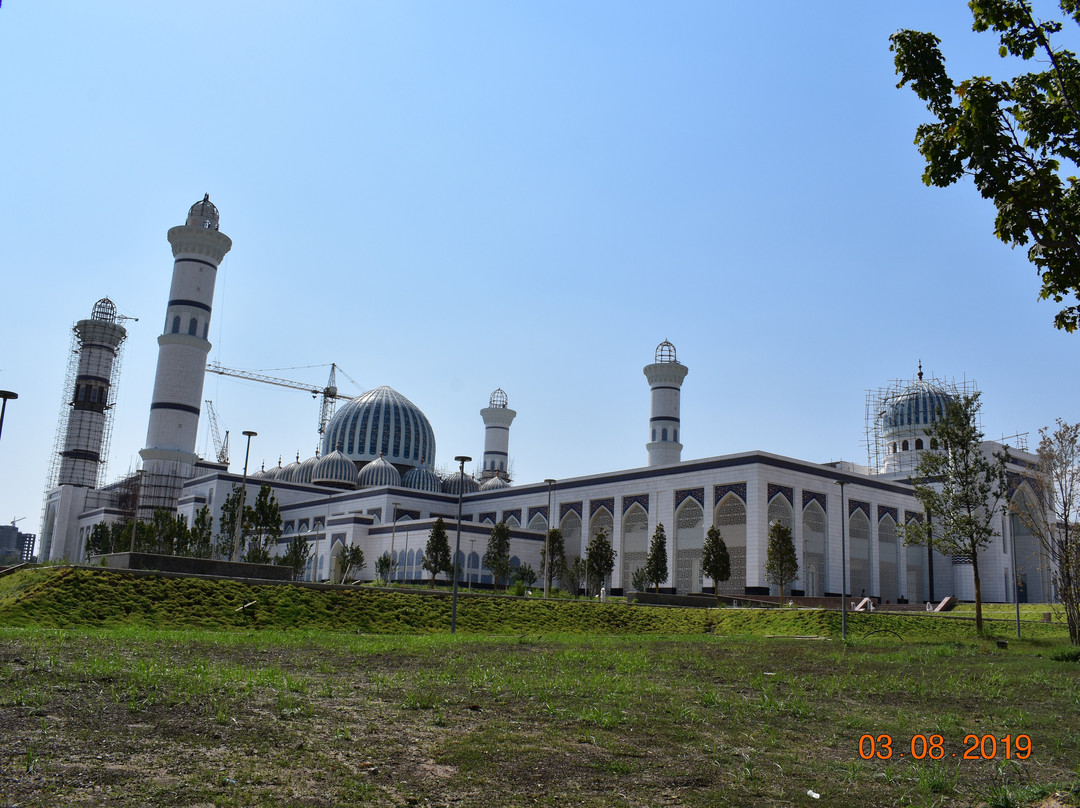 New Mosque-杜尚别必去景点