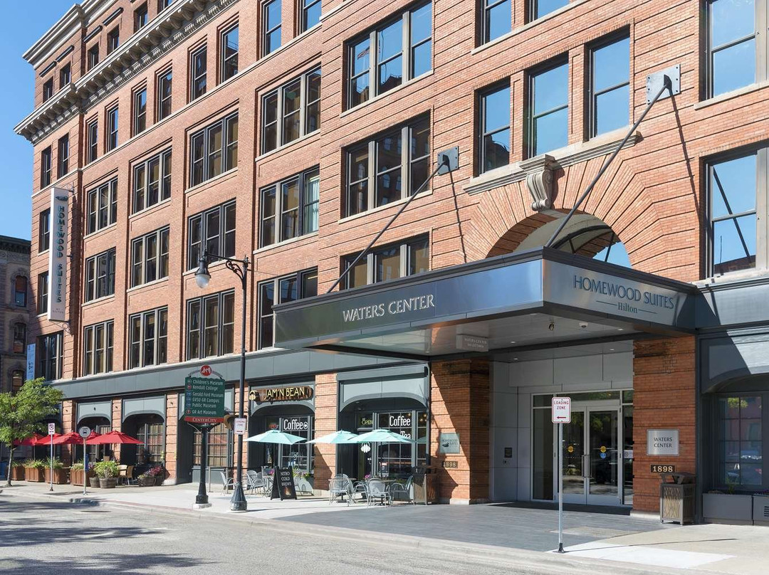 Homewood Suites By Hilton Grand Rapids Downtown主图