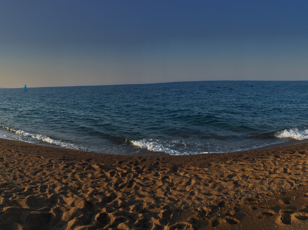 Asprokremnos Beach-Latchi必去景点
