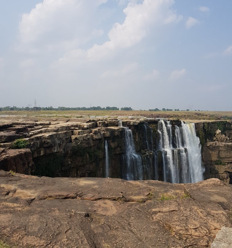 Bahuti Falls景点图片