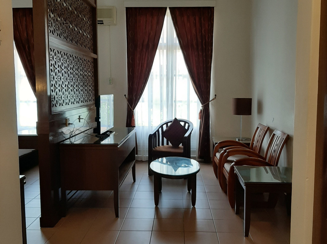 英比安摩立酒店主图