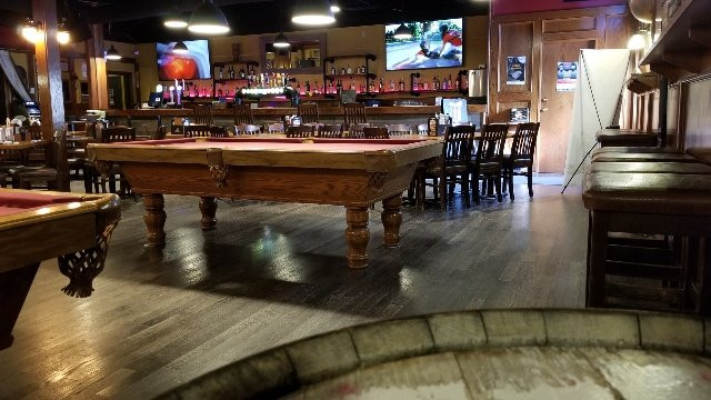 Bonnyville Neighbourhood Inn主图