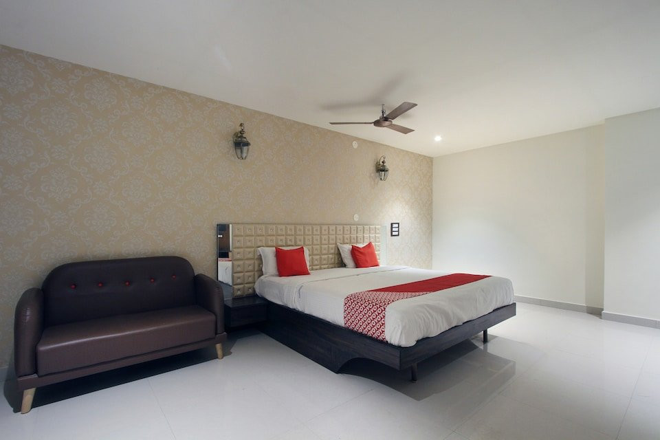Santoshi Novatel Hotel