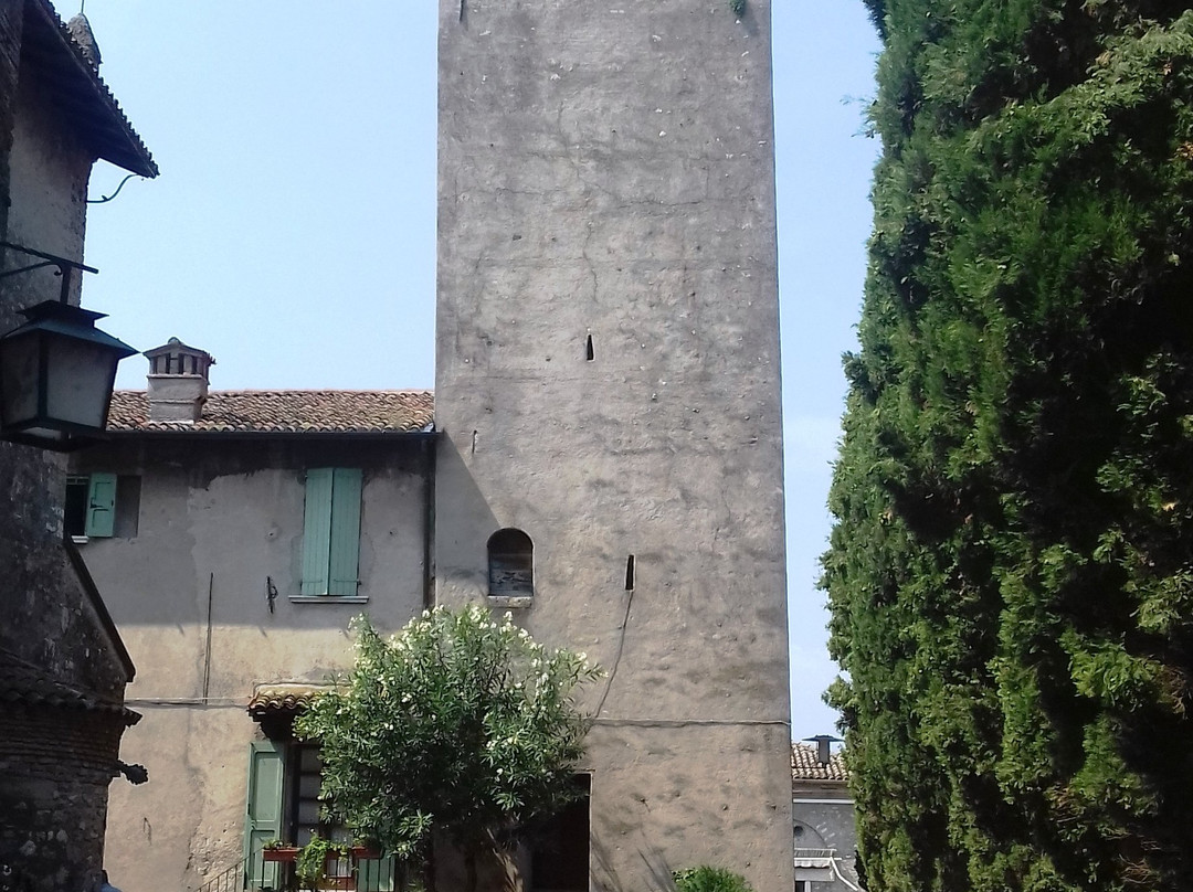 Centro Storico Sirmione-锡尔苗内必去景点