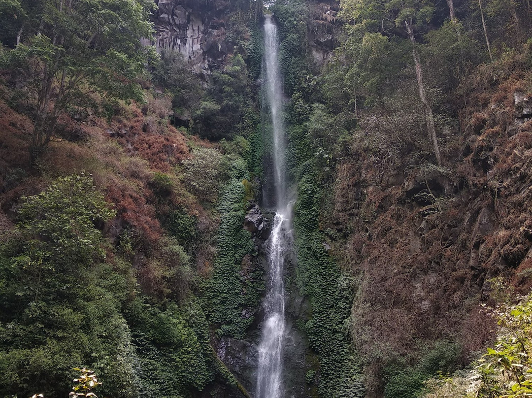 Coban Rais Waterfall-巴图必去景点