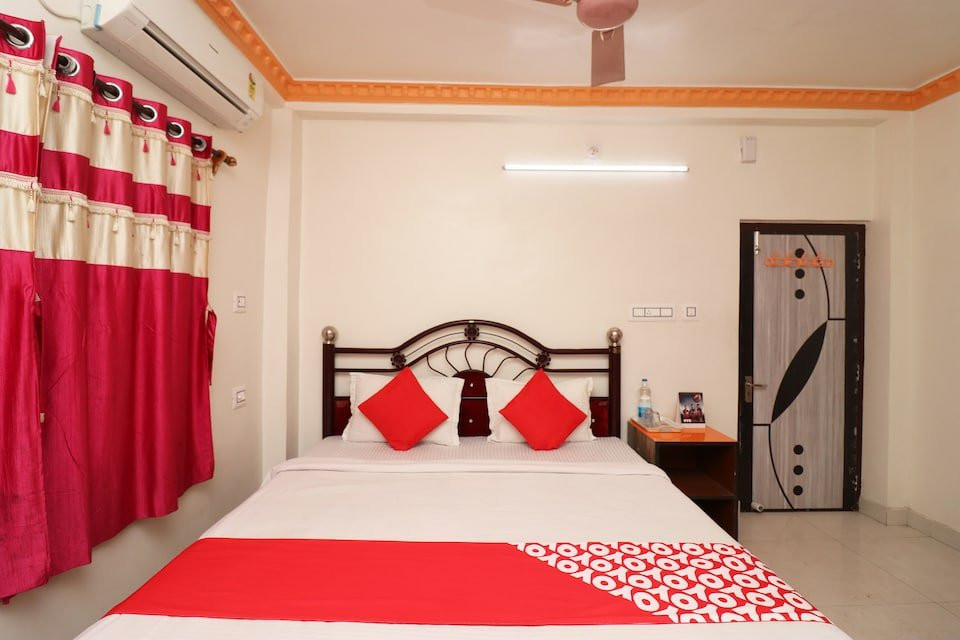 OYO 33393 hotel shantiniketan主图