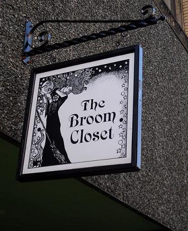 The Broom Closet景点图片