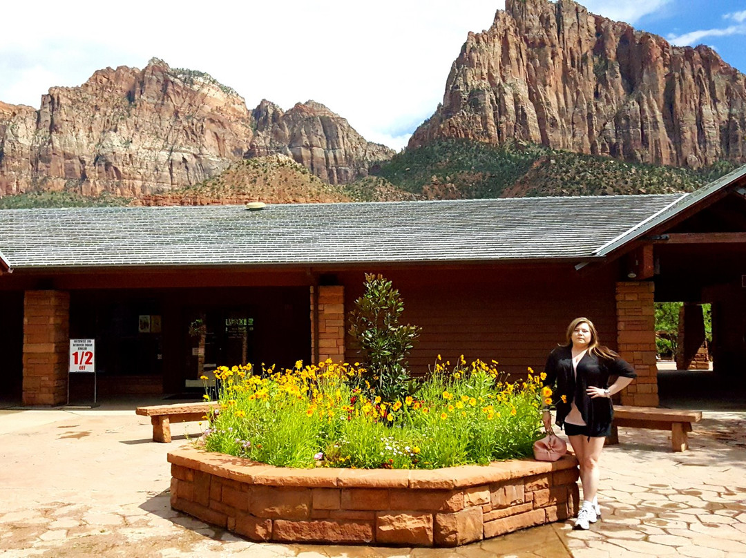 Zion Canyon Visitor Center-斯普林代尔必去景点