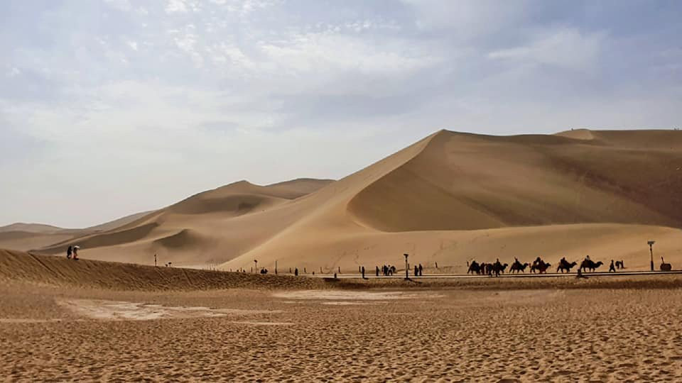 鸣沙山景点图片