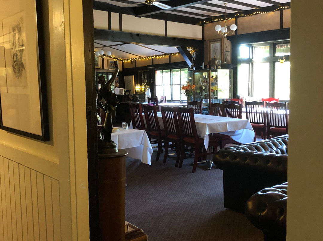 小屋商务宾馆主图