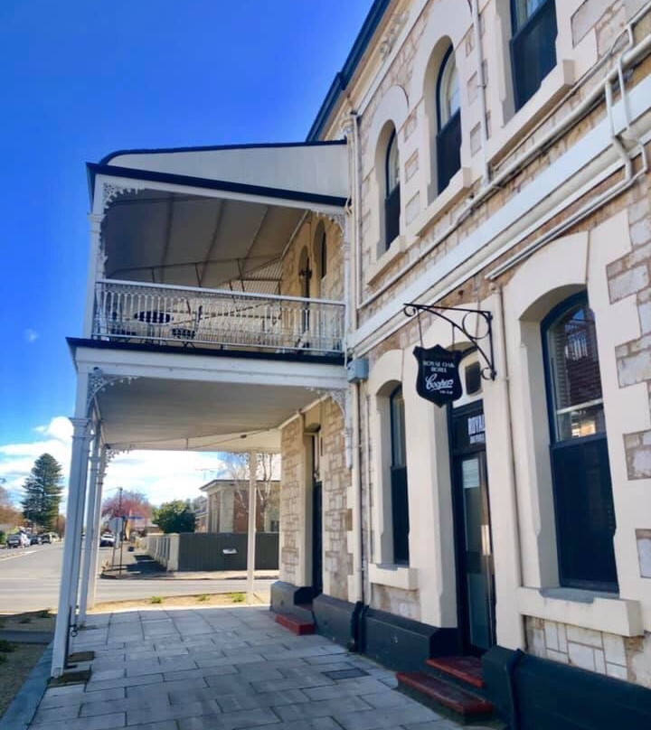 Royal Oak Hotel主图