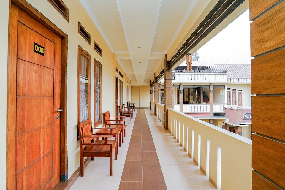 桑布罗莫酒店主图