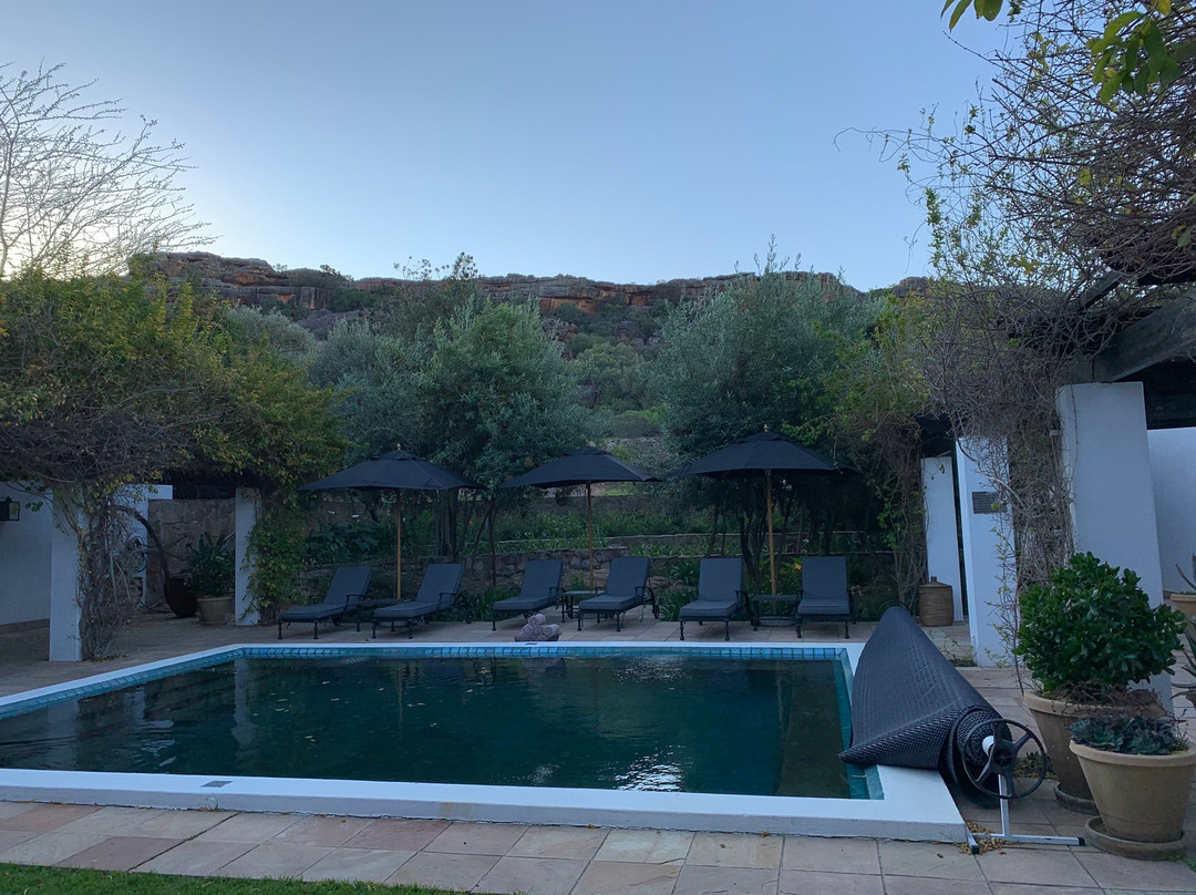 布什曼斯克卢夫郊区酒店主图