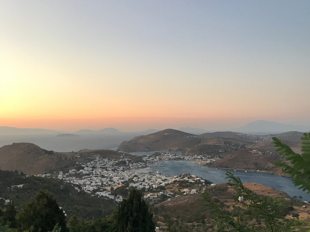 Porto Scoutari Romantic Hotel主图