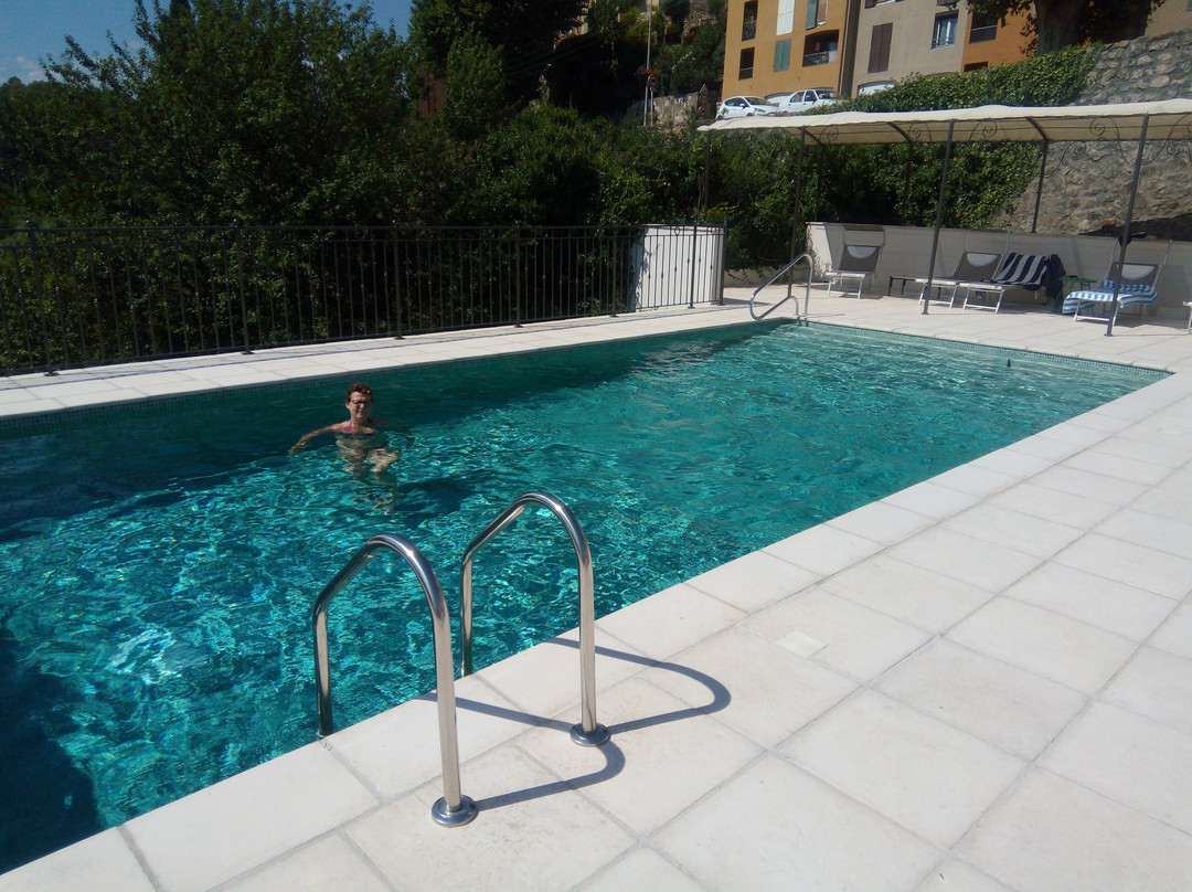 Au Relais Provencal主图