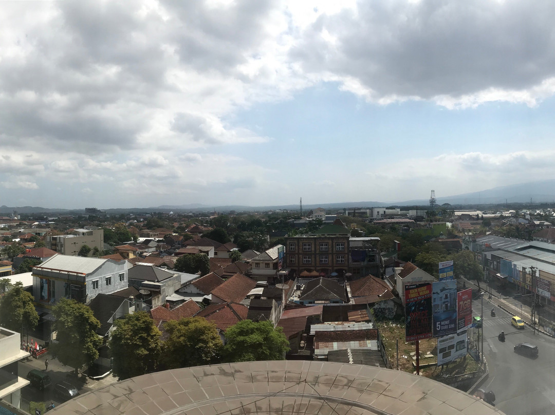 阿斯顿纳文帝国酒店主图