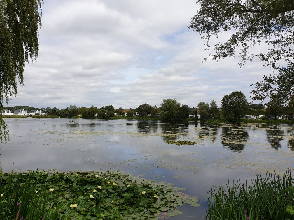 Yarwell Mill Country Park景点图片