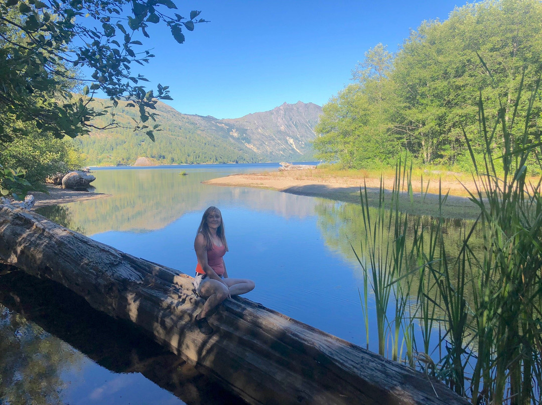 Coldwater Lake景点图片