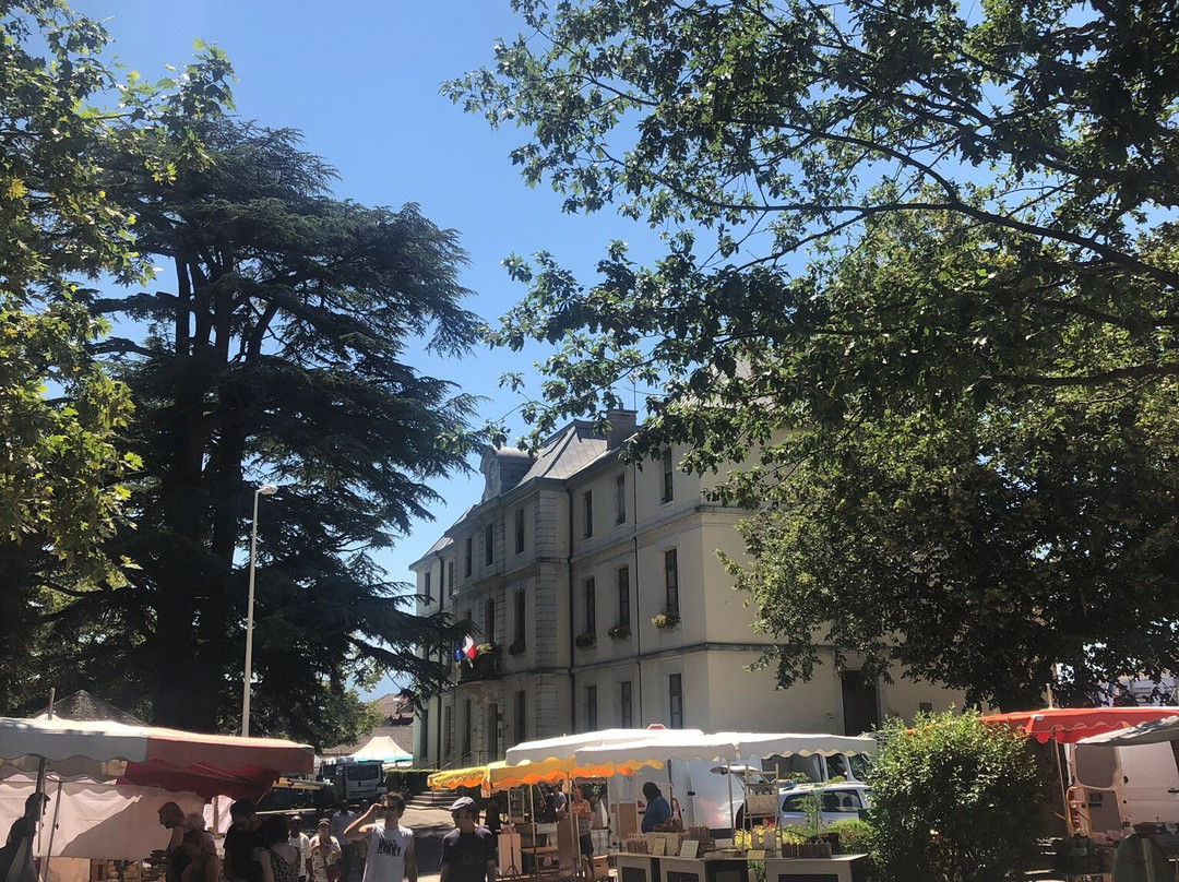 Marché de Ferney-Voltaire-费内伏尔泰必去景点
