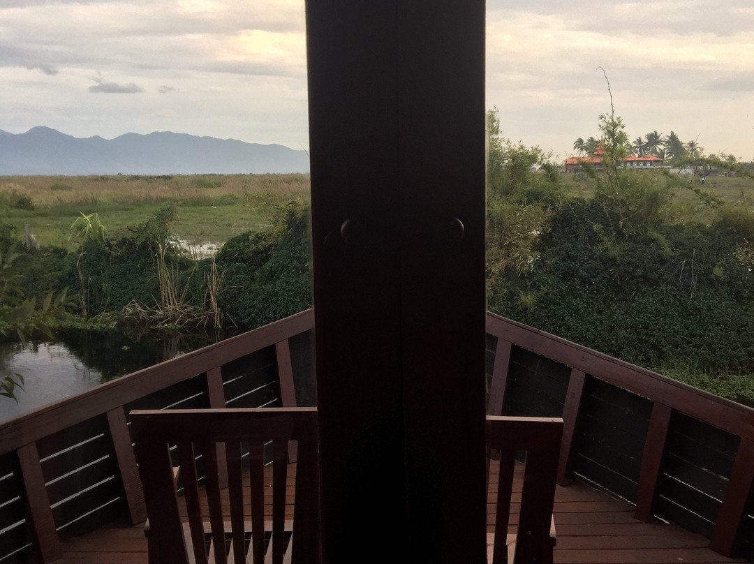 茵莱湖莲花Spa度假酒店主图
