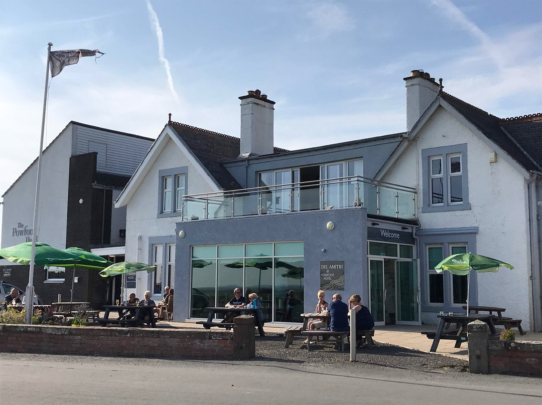 The Powfoot Hotel主图