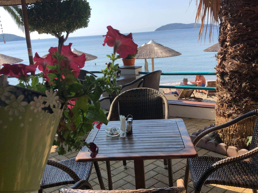 Angeliki Beach Hotel主图